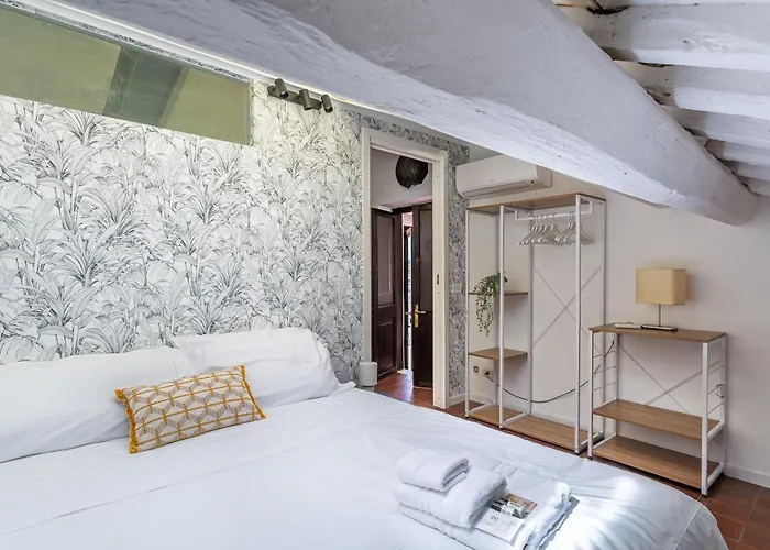 Iflat Pantheon & La Dolce Skyline Penthouse *